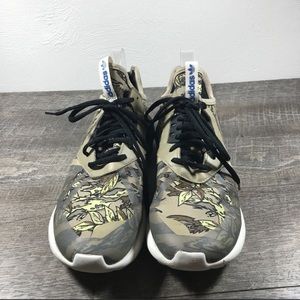 Adidas Tubular athletic shoes Men’s size 10.5